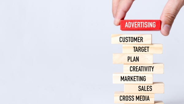 Interstitial Ads: What Are They and How to Incorporate Them In Your Houston Business Marketing Strategy